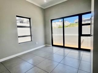 3 Bedroom Property for Sale in Reebok Western Cape